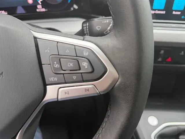 Volkswagen Golf view 12