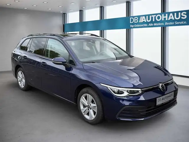 Volkswagen Golf view 2