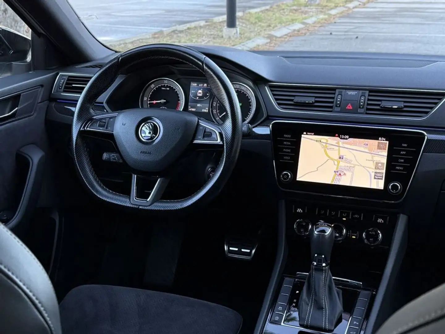 Skoda Superb // SPORT-Line // KEYLESS // GARANTIE Blanc - 2