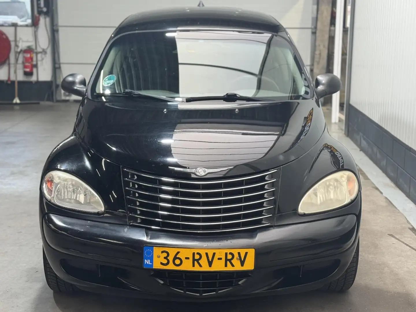 Chrysler PT Cruiser 2.4i Classic Zwart - 2