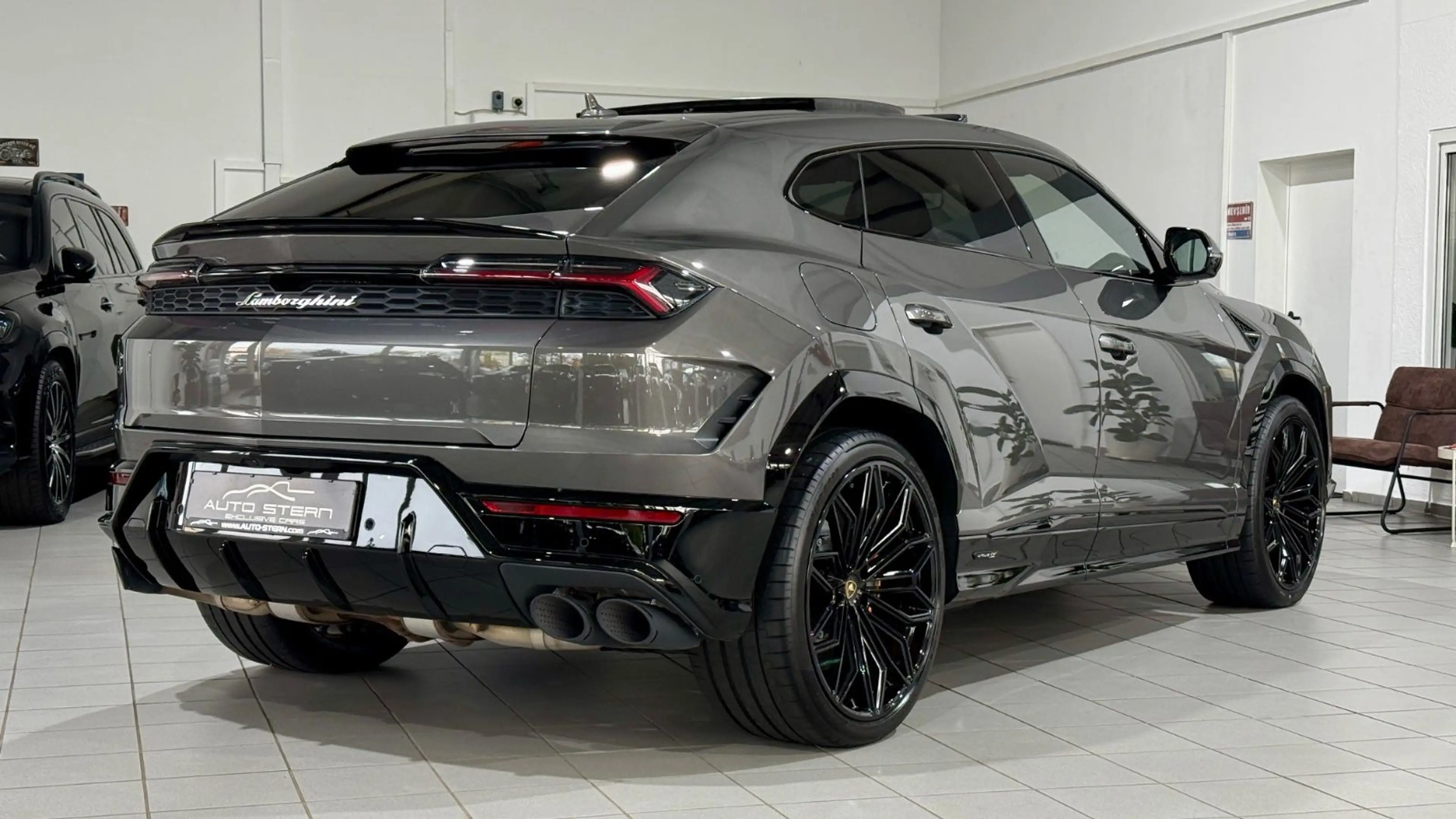 Lamborghini Urus SE 4.0 MY25 ANIMA B&O PANO HUD MASSAGE 23" — photo 6