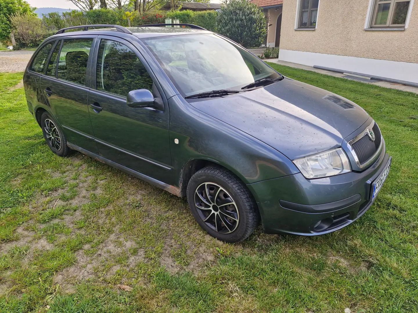 Skoda Fabia 1.4 16V Combi Ambiente Blau - 2
