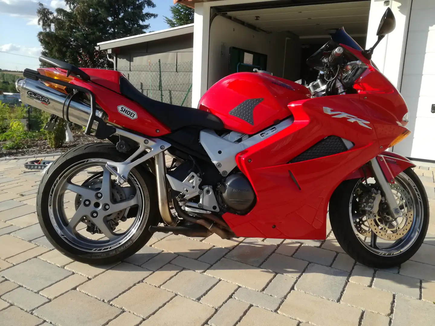 Honda VFR 800 V-TEC Rot - 1
