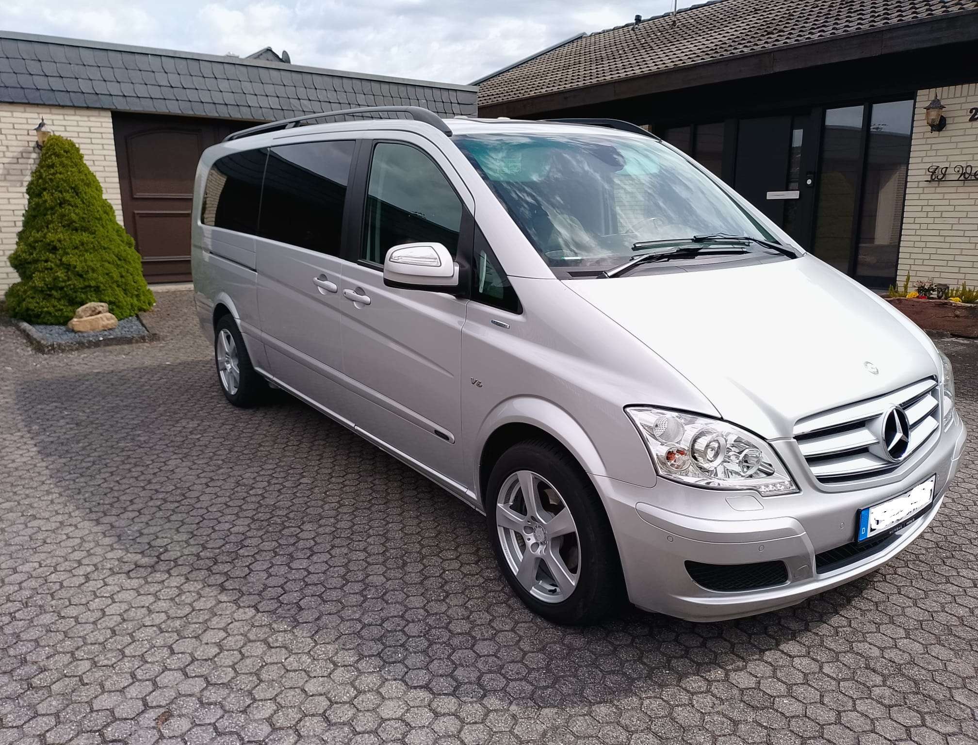 Second hand Mercedes Benz Viano 3.0