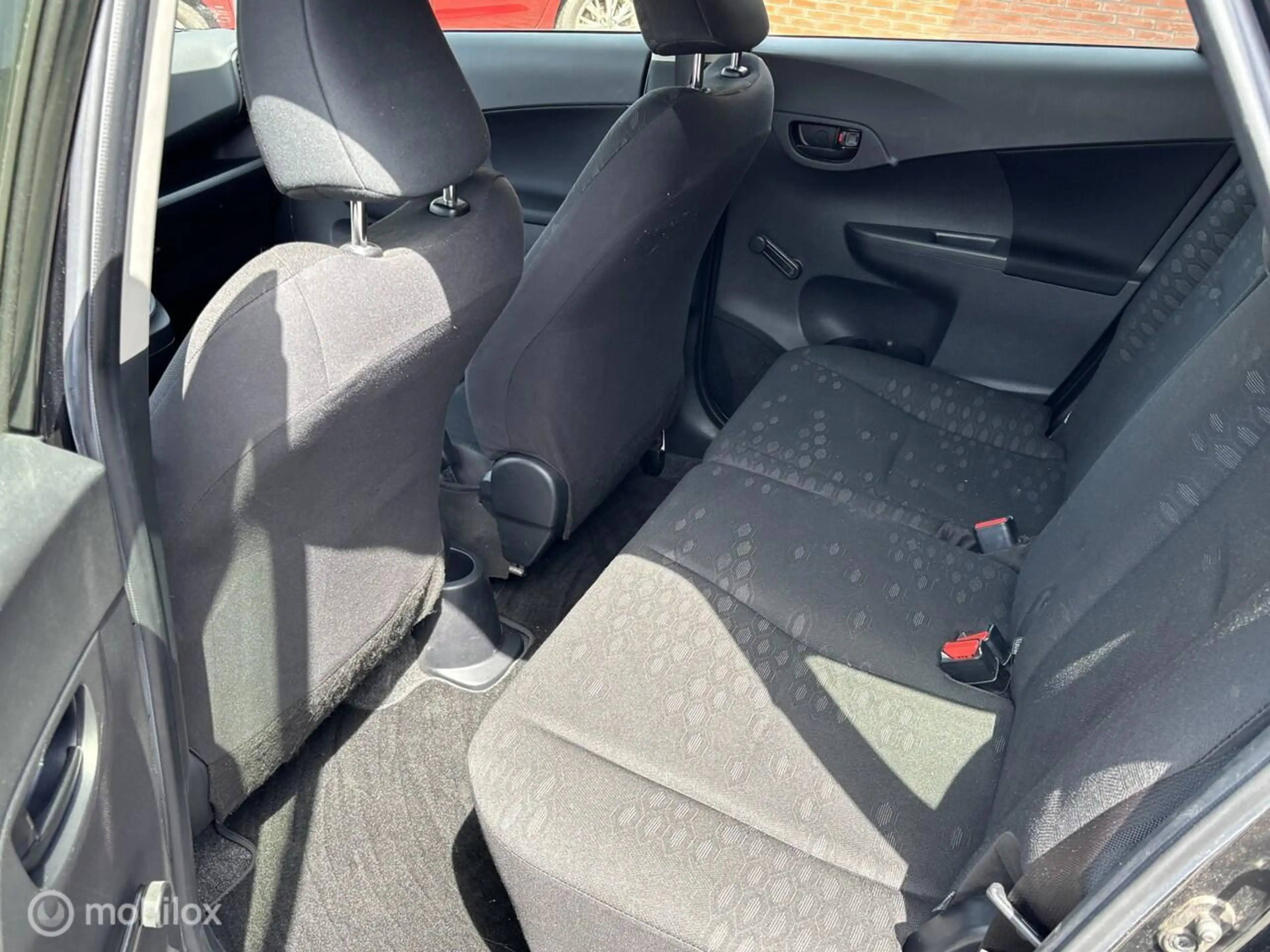 Toyota Verso-S 1.3 VVT-i Comfort | Airco | Hoge zit | Elekt. Rame — photo 12