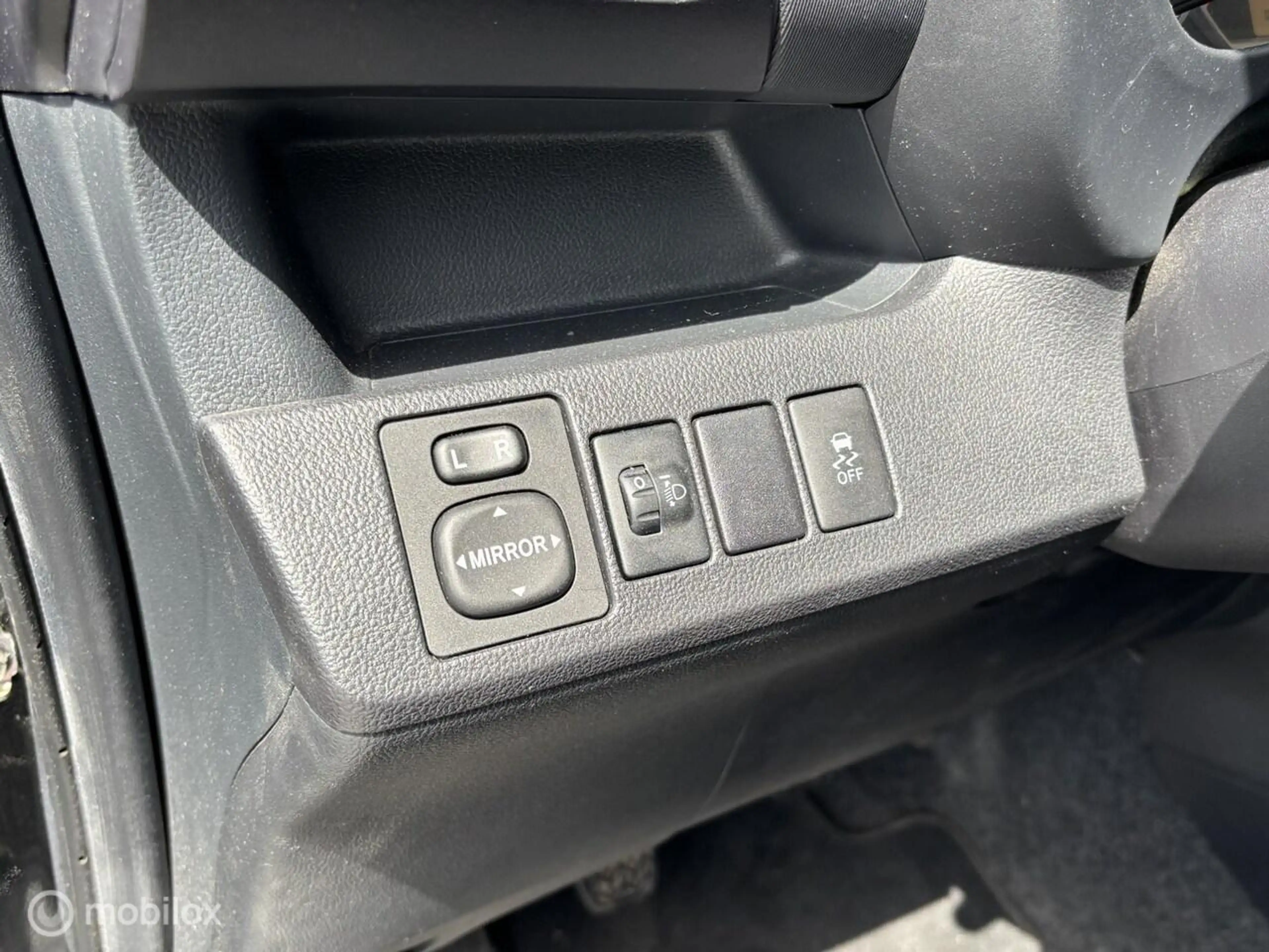 Toyota Verso-S 1.3 VVT-i Comfort | Airco | Hoge zit | Elekt. Rame — photo 7