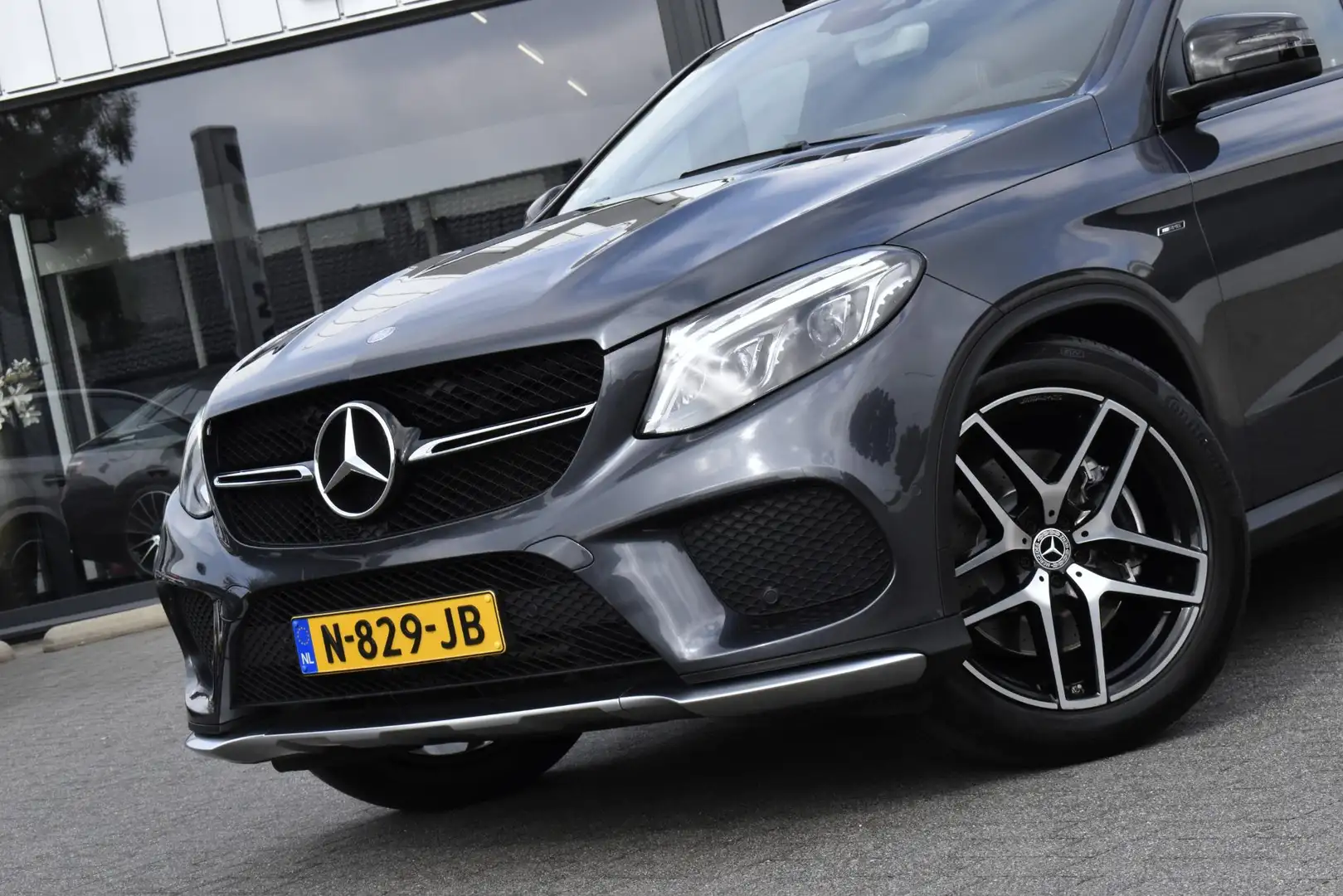 Mercedes-Benz GLE 450 Coupé AMG 4MATIC Grigio - 2