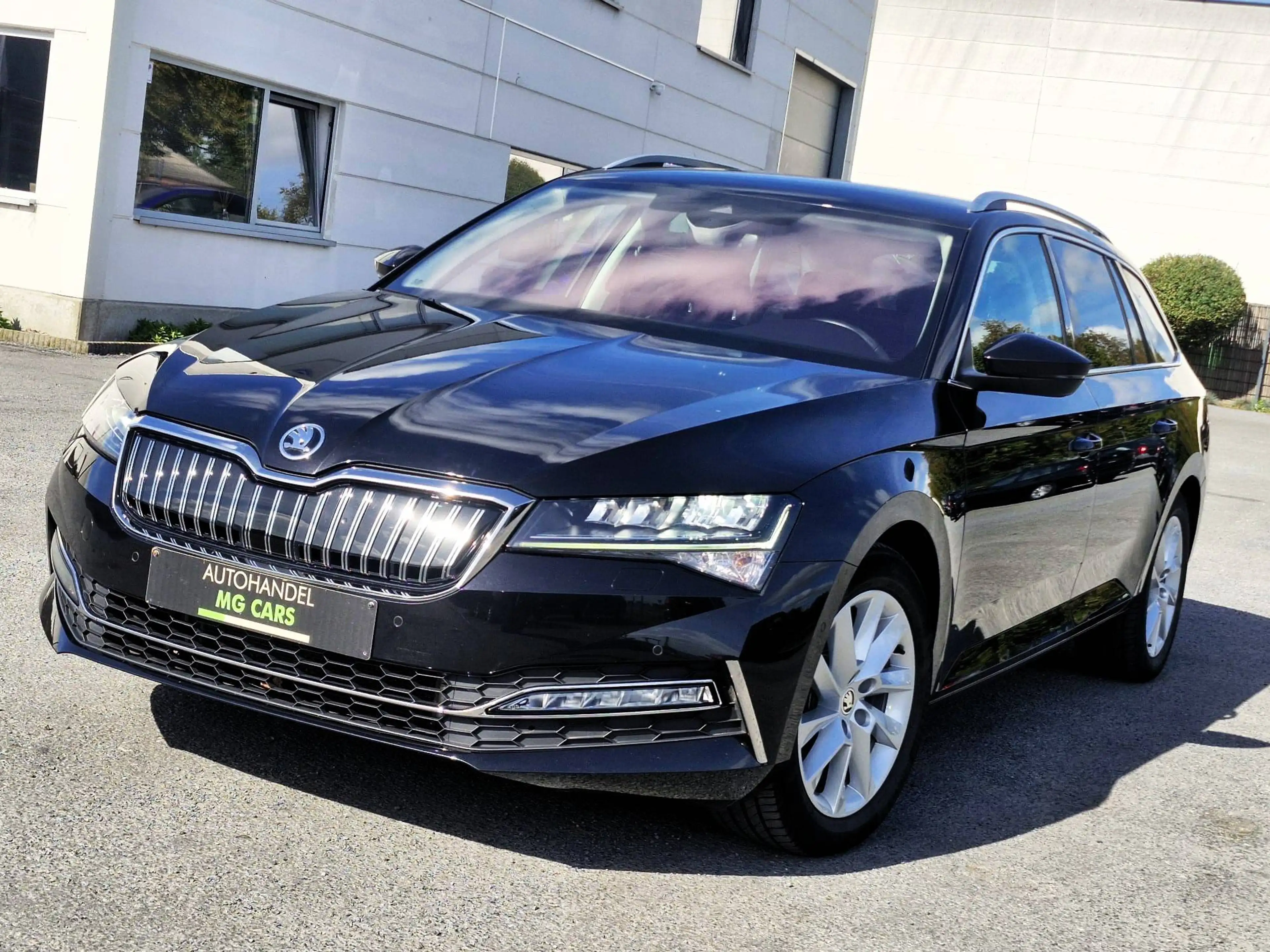 Skoda Superb COMBI iV CLEVER+ DSG 218PK | SPORT LEDER | MASSAGE | ACC | SIDE ASSIST | VIRTUAL | NAVI — photo 4