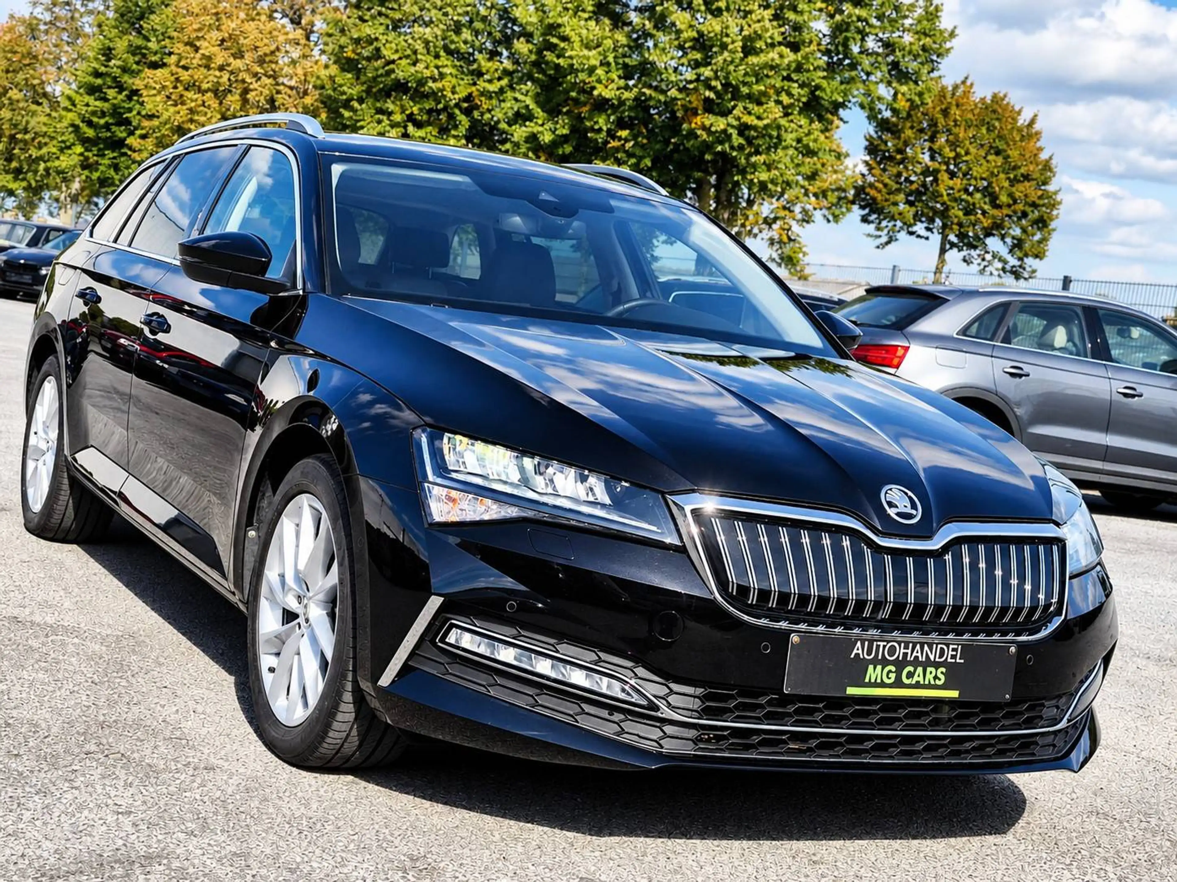 Skoda Superb COMBI iV CLEVER+ DSG 218PK | SPORT LEDER | MASSAGE | ACC | SIDE ASSIST | VIRTUAL | NAVI
