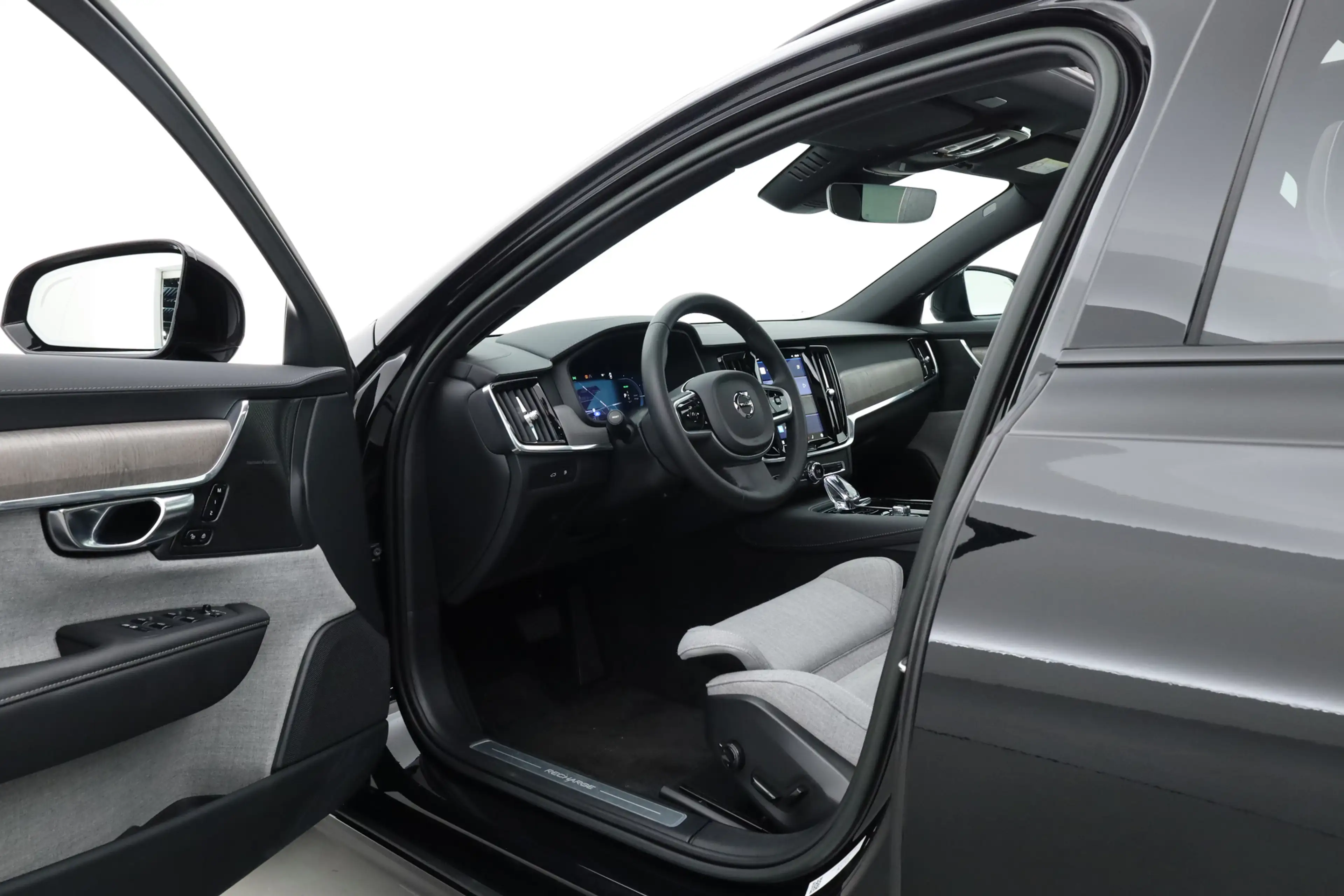 Volvo V90 2.0 T6 Plug-in hybrid AWD Ultimate Dark | Long Ran — photo 4