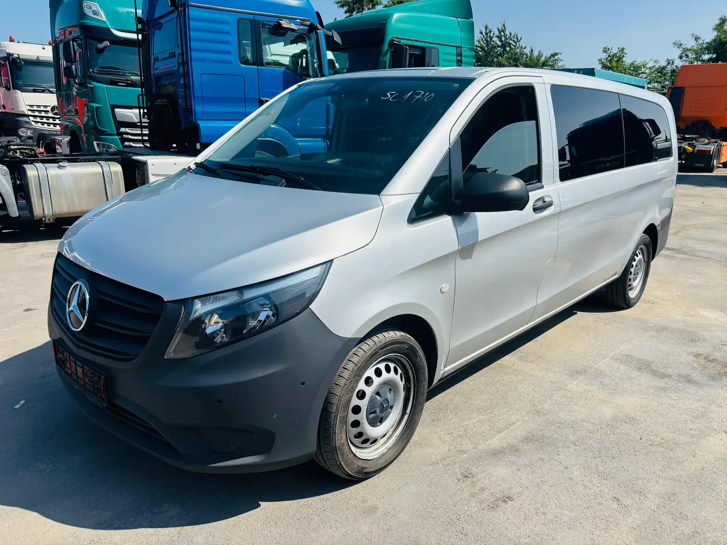 Mercedes-Benz Vito Vito Tourer 116 CDI Pro extralang *PDC/9-Sitzer Grau - 1