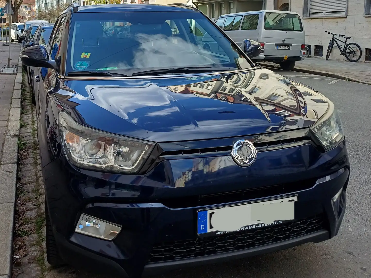 SsangYong Tivoli Blau - 1