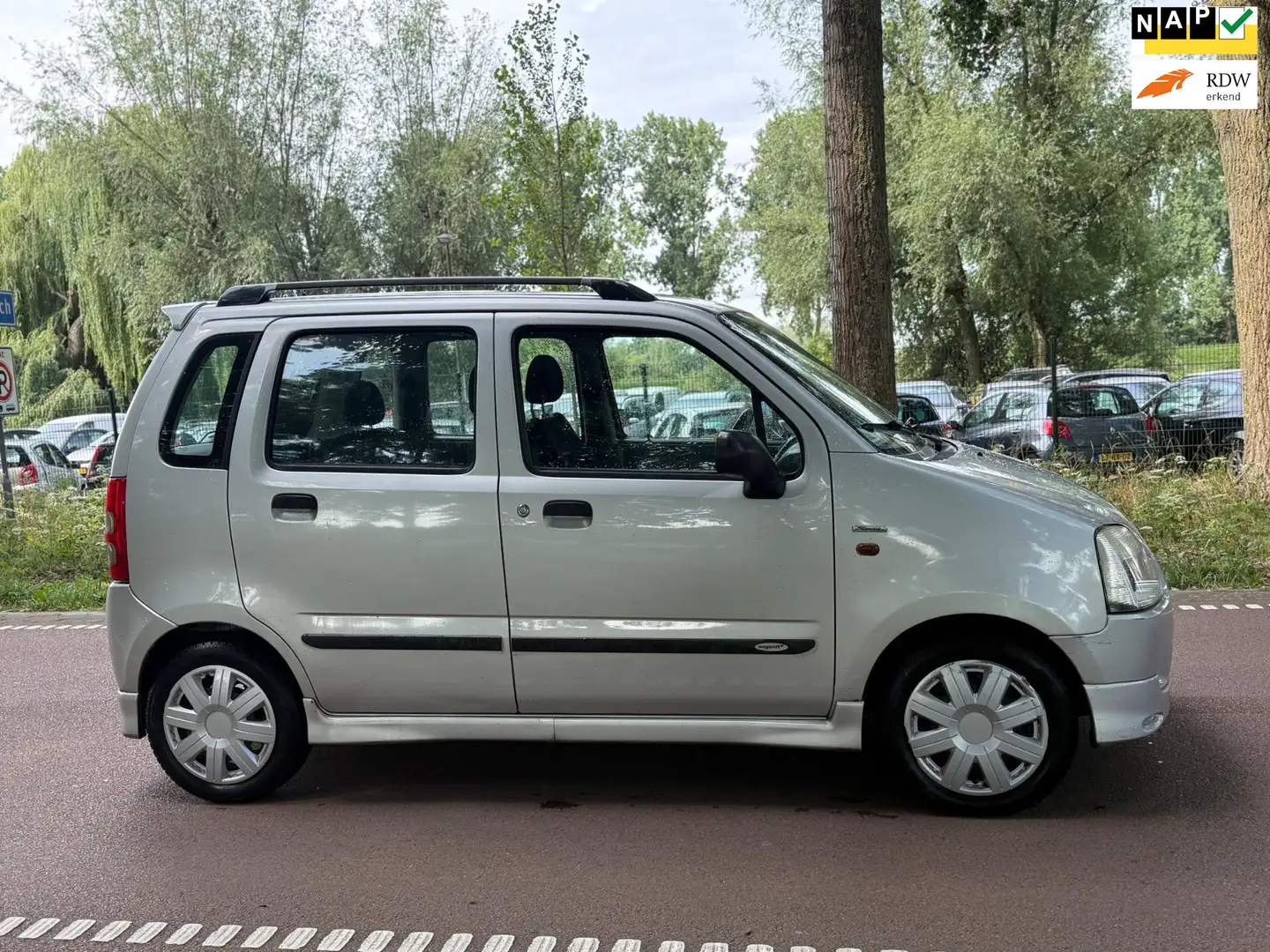Suzuki Wagon R+ 1.3 Special AIRCO!APK2026!LAGE KM! Grijs - 1