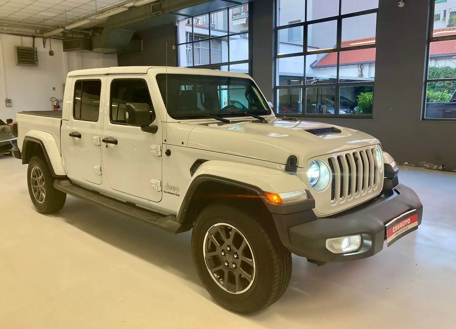 Jeep Gladiator Gladiator 3.0 Diesel V6 Overland Bianco - 2