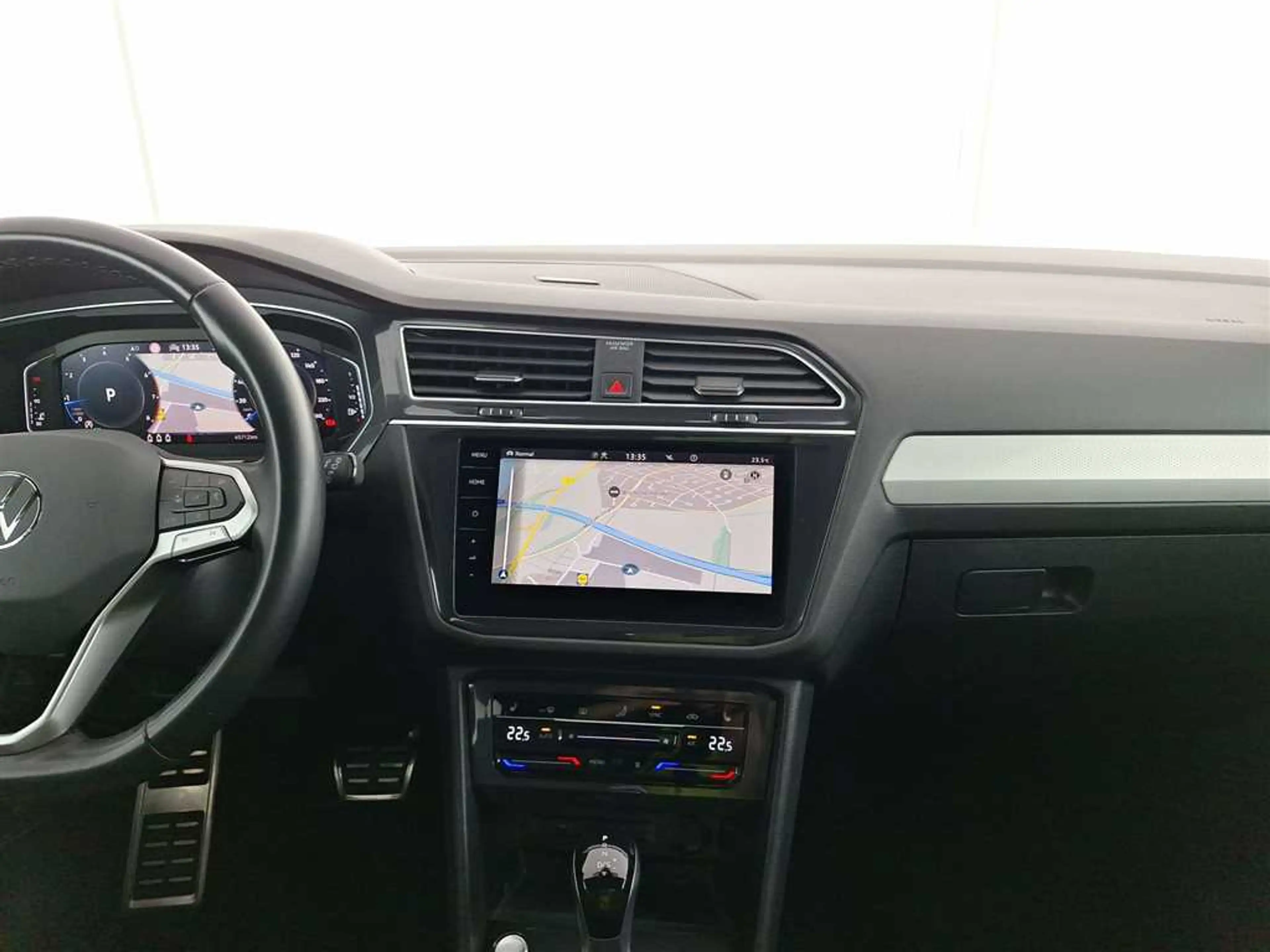 Volkswagen Tiguan Allspace Move 2.0 TSI 4MOTION DSG — photo 13