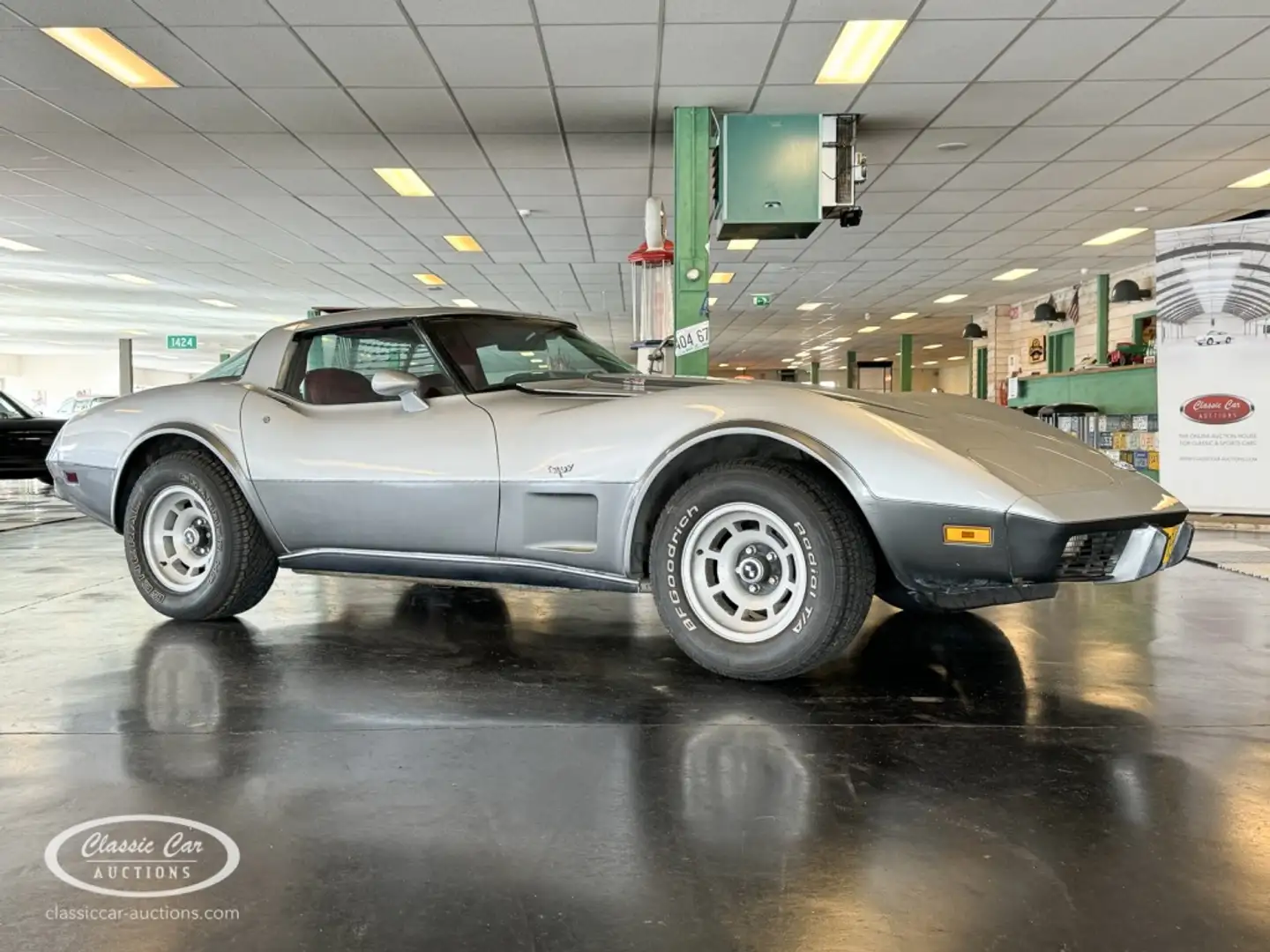 Chevrolet Corvette C3  - ONLINE AUCTION Silver - 1