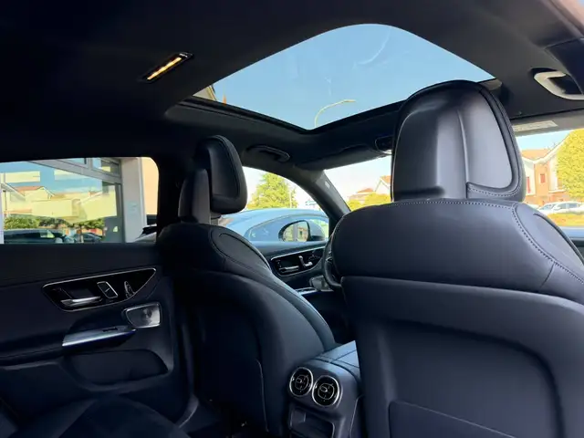 Mercedes-Benz GLC view 14
