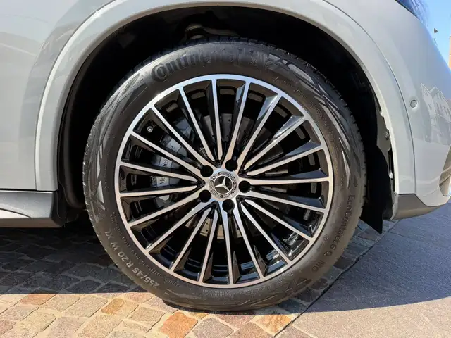 Mercedes-Benz GLC view 16