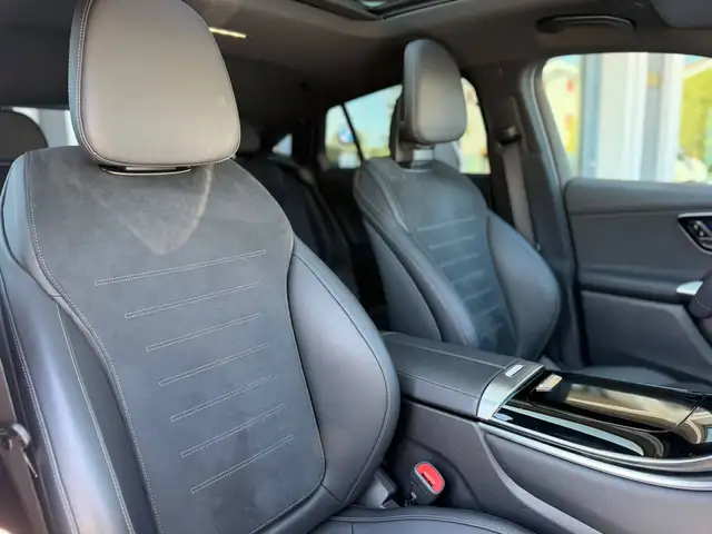 Mercedes-Benz GLC view 15