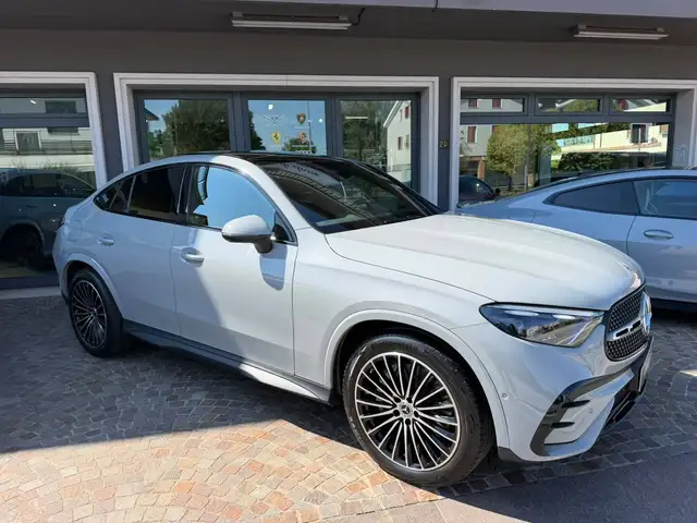 Mercedes-Benz GLC view 5