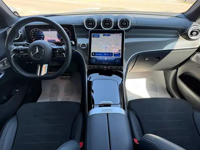 Mercedes-Benz GLC view 7