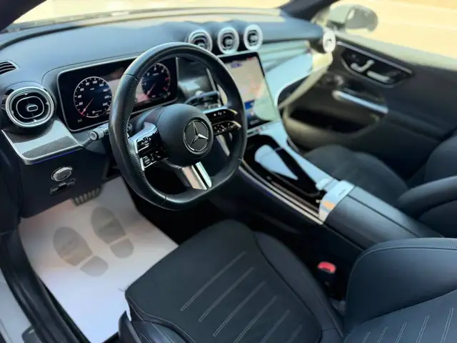 Mercedes-Benz GLC view 9