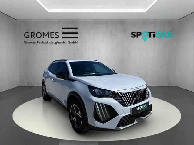 Peugeot 2008 main image