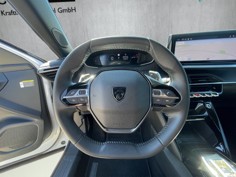 Peugeot 2008 Allure PureTech 130 EAT8 LED Apple CarPlay Android — photo 10