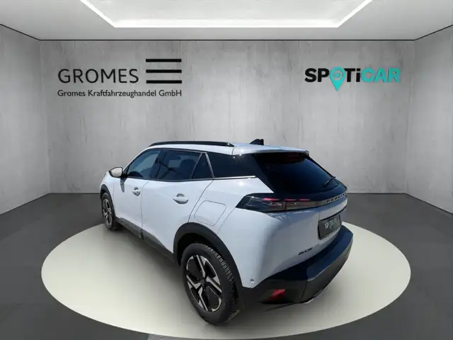 Peugeot 2008 view 5