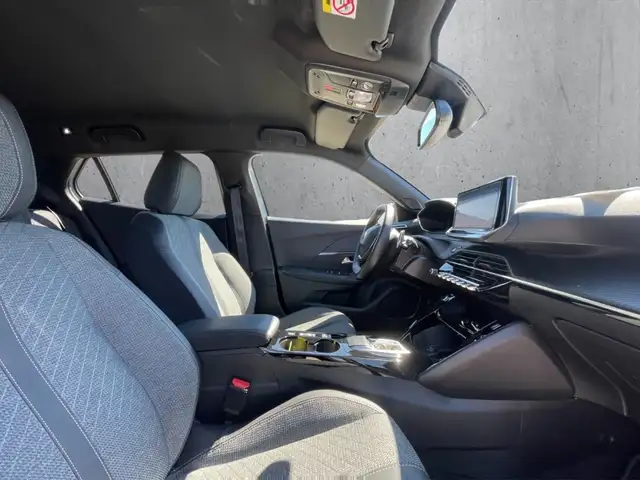 Peugeot 2008 view 13