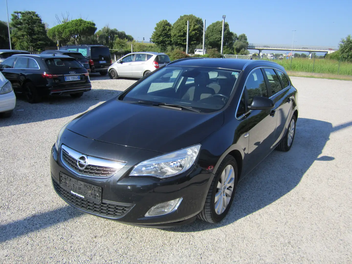 Opel Astra Astra Sports Tourer 1.7 cdti Elective 125cv Noir - 1