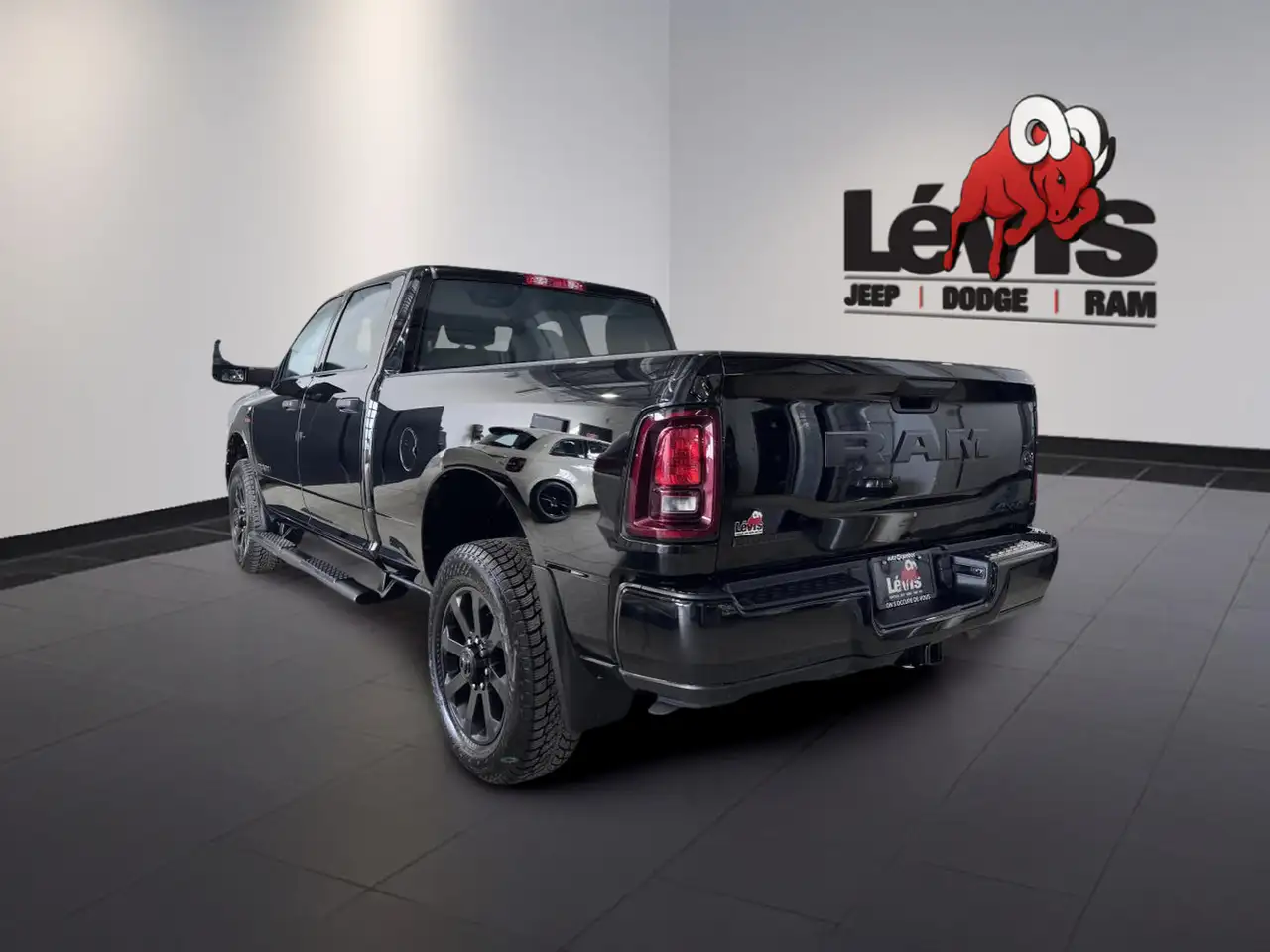 RAM 2500 снимка RAM 2500