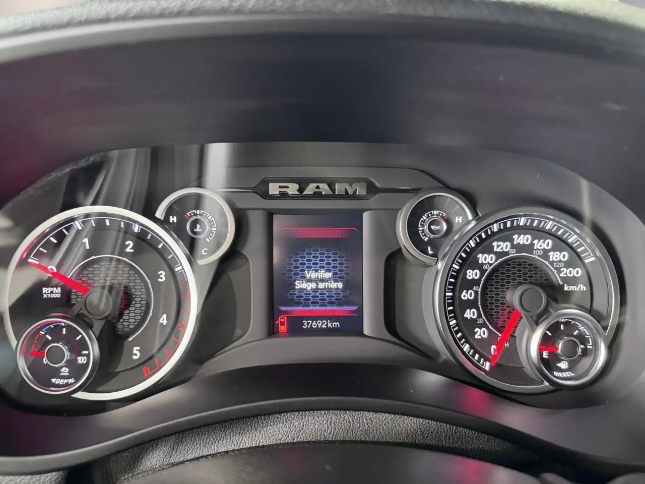 RAM 2500 снимка RAM 2500
