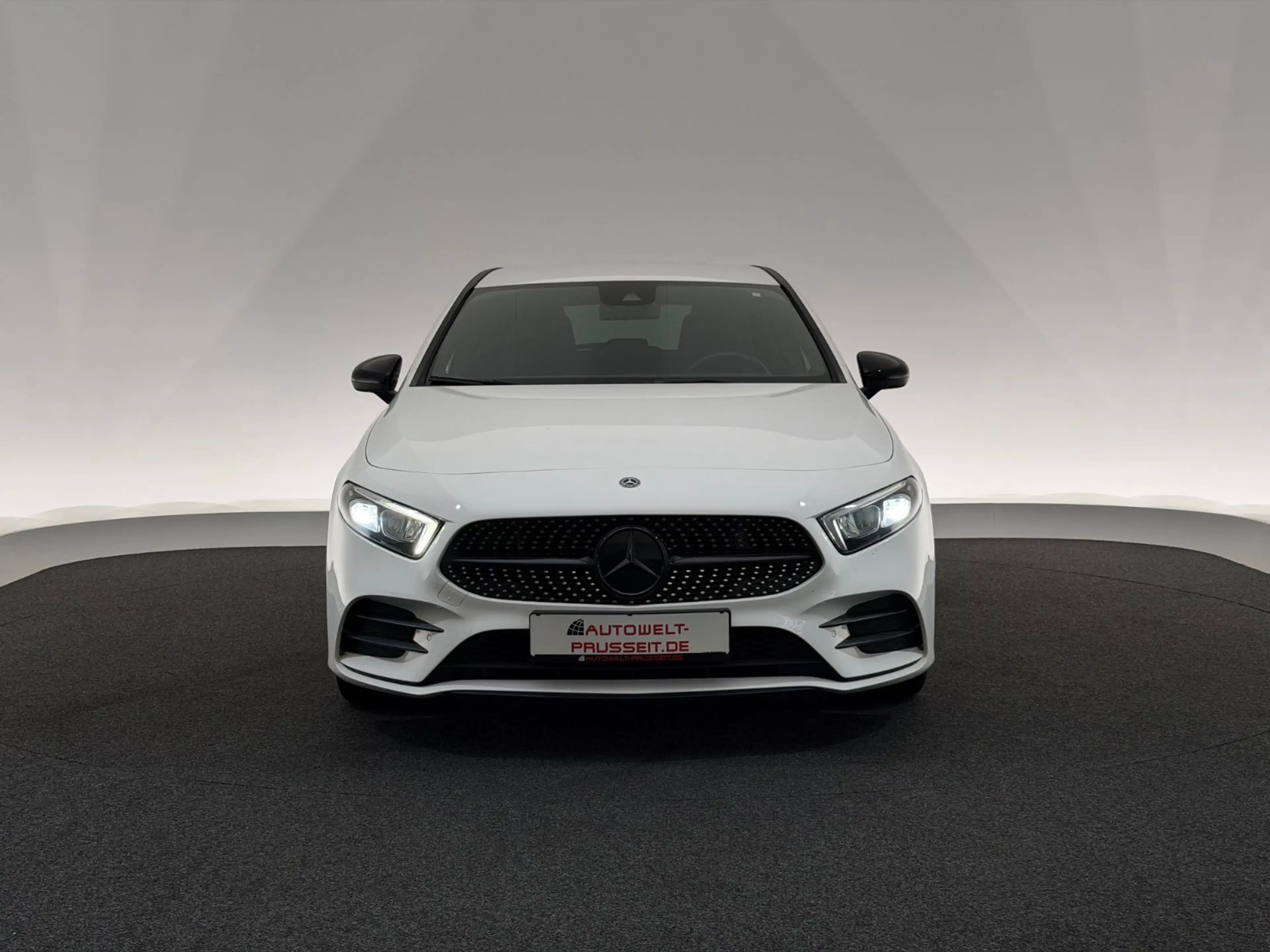 Mercedes-Benz A 250 *AMG LINE*NIGHT-LED-KEYLESS-BURMESTER-R.KAM — photo 2