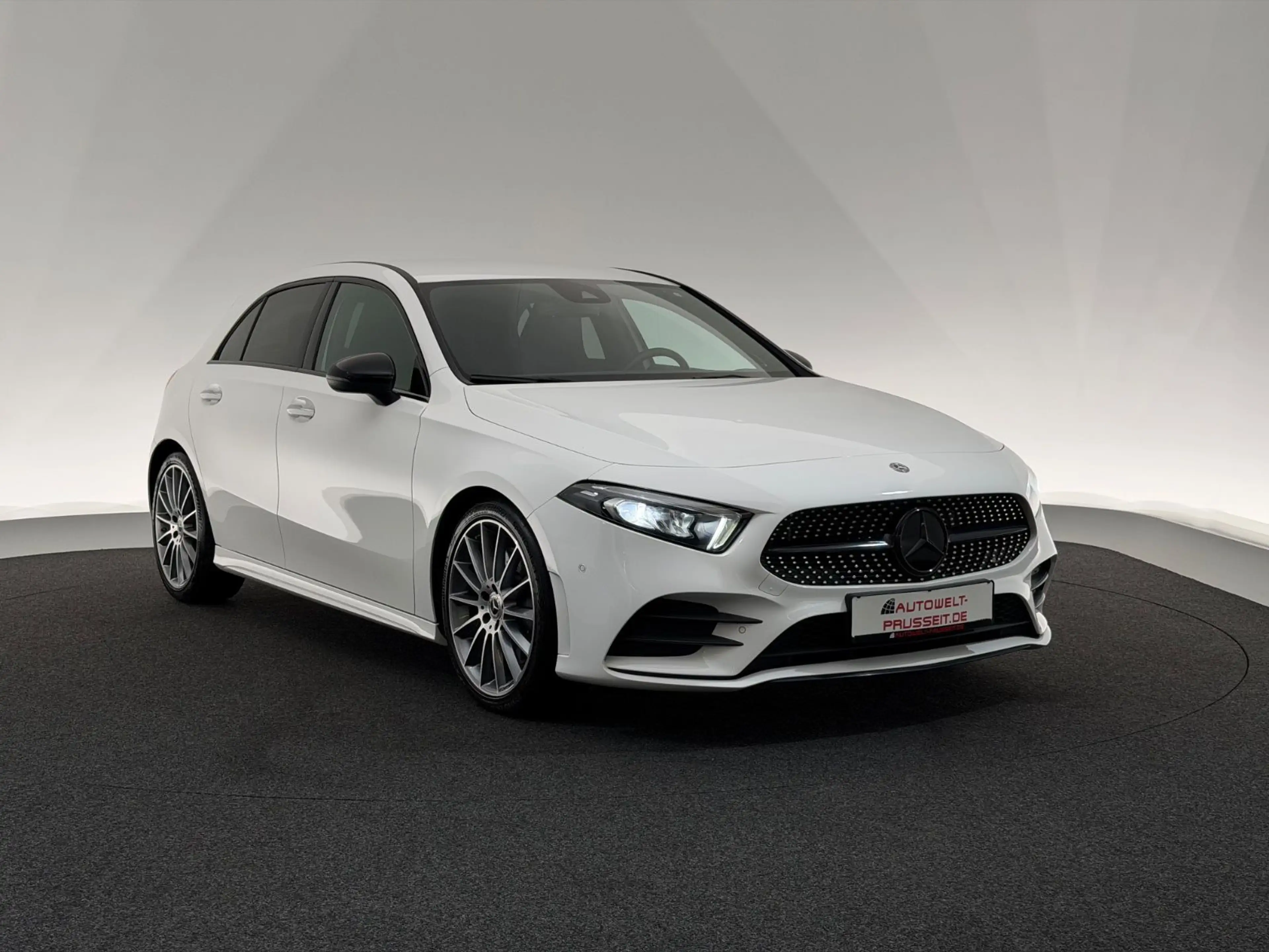 Mercedes-Benz A 250 *AMG LINE*NIGHT-LED-KEYLESS-BURMESTER-R.KAM