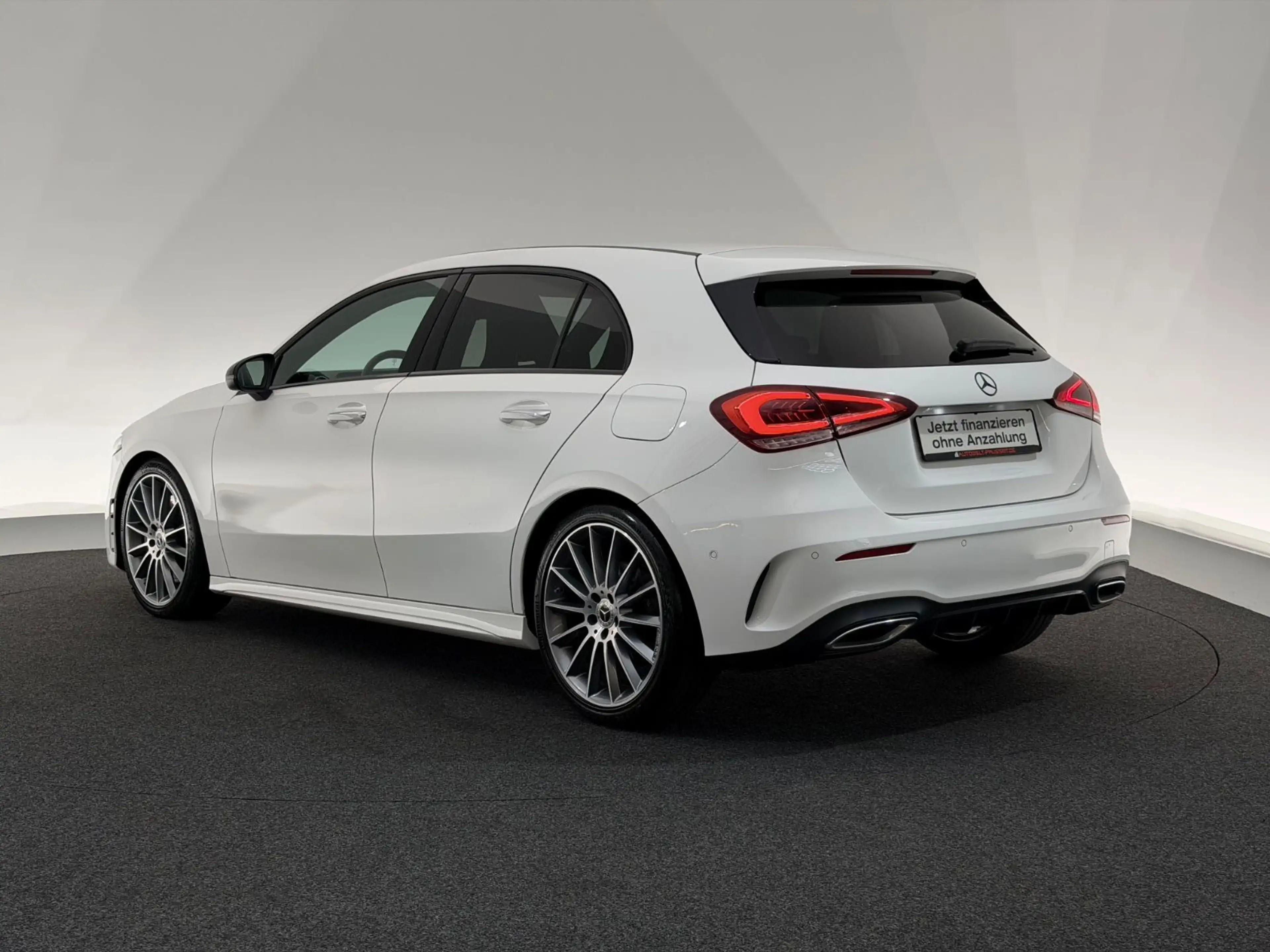 Mercedes-Benz A 250 *AMG LINE*NIGHT-LED-KEYLESS-BURMESTER-R.KAM — photo 5