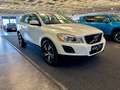 Volvo XC60 Kinetic D3/D4 AWD Weiß - thumbnail 3