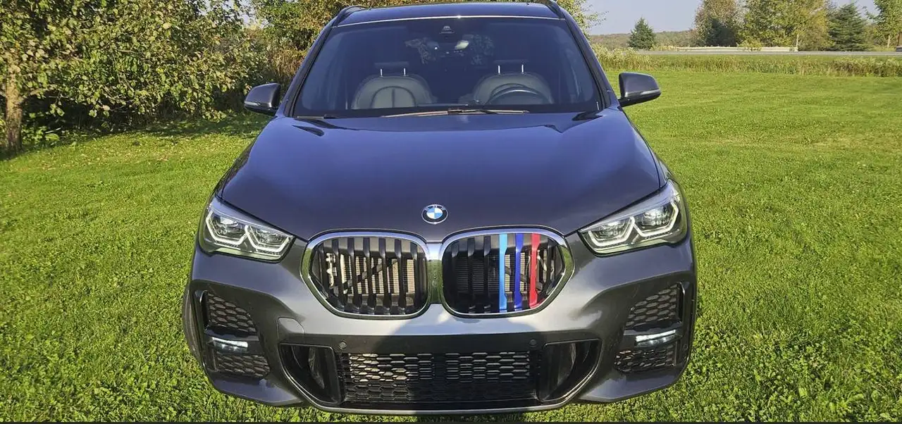 BMW X1 снимка BMW X1