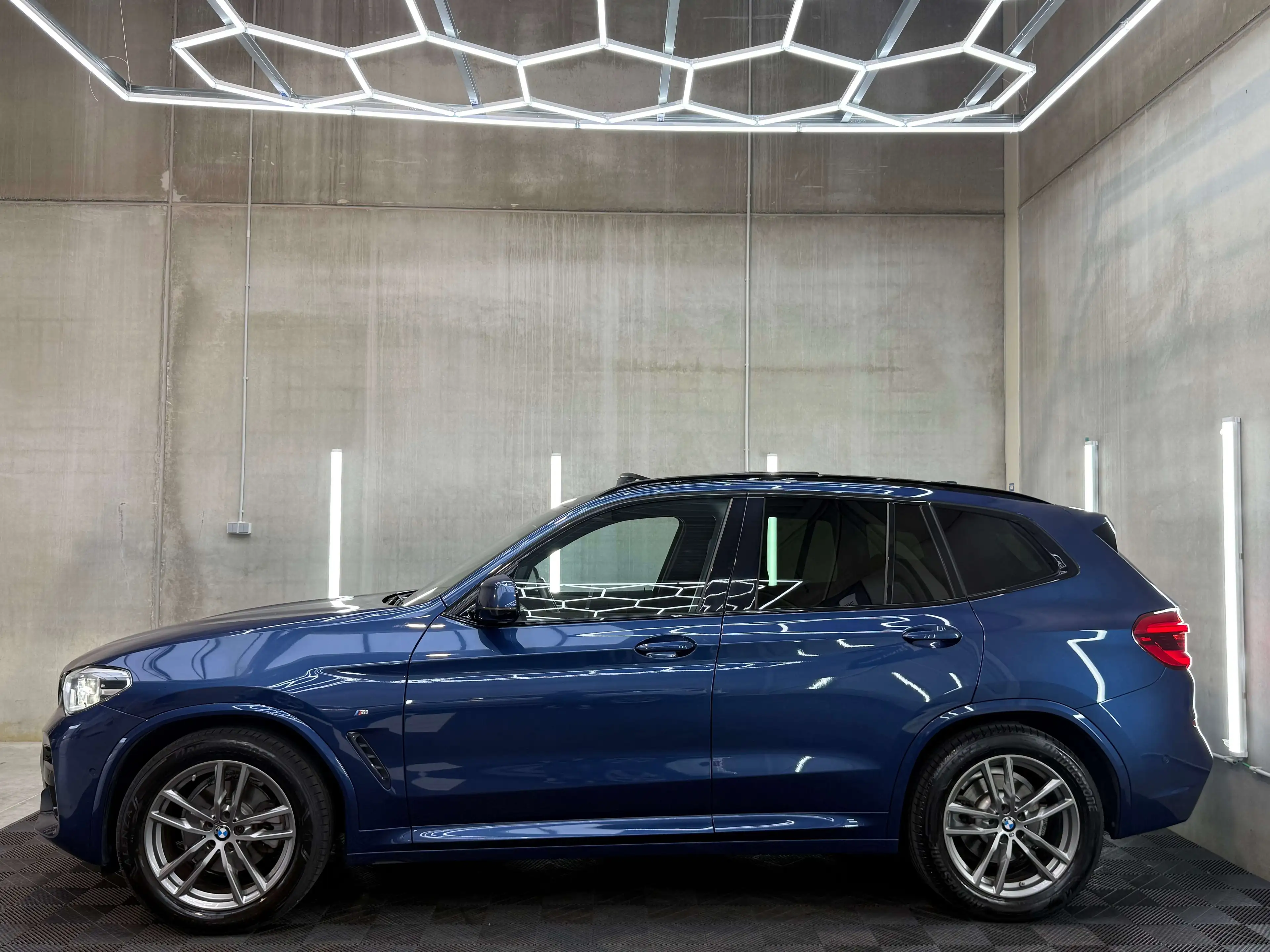 BMW X3 XDRIVE/PANO/MPACKET/HEADUP/CAMERA/SFEER/LEER/1EIGENAAR/GARANTIE — photo 2