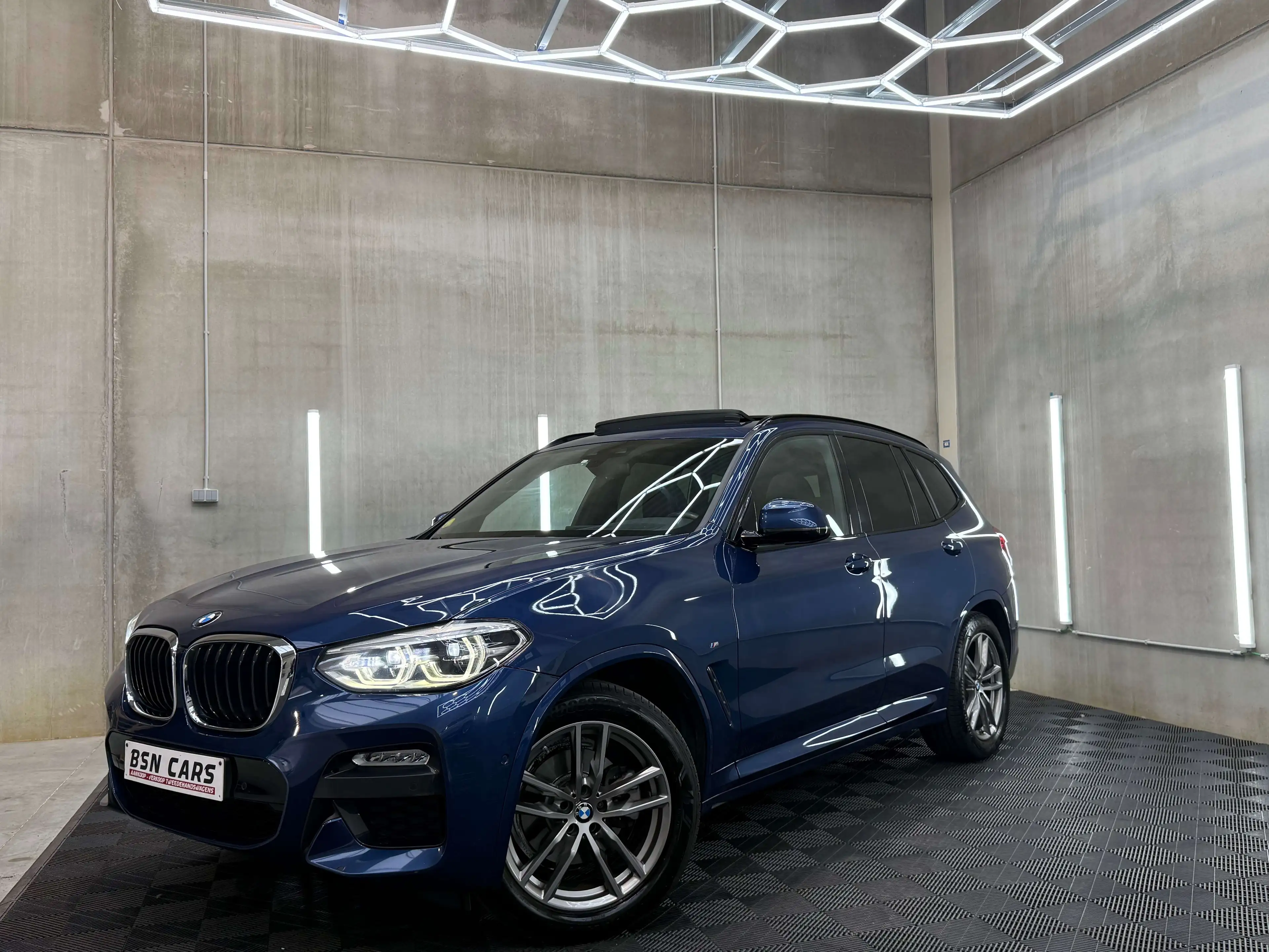 BMW X3 XDRIVE/PANO/MPACKET/HEADUP/CAMERA/SFEER/LEER/1EIGENAAR/GARANTIE — photo 4