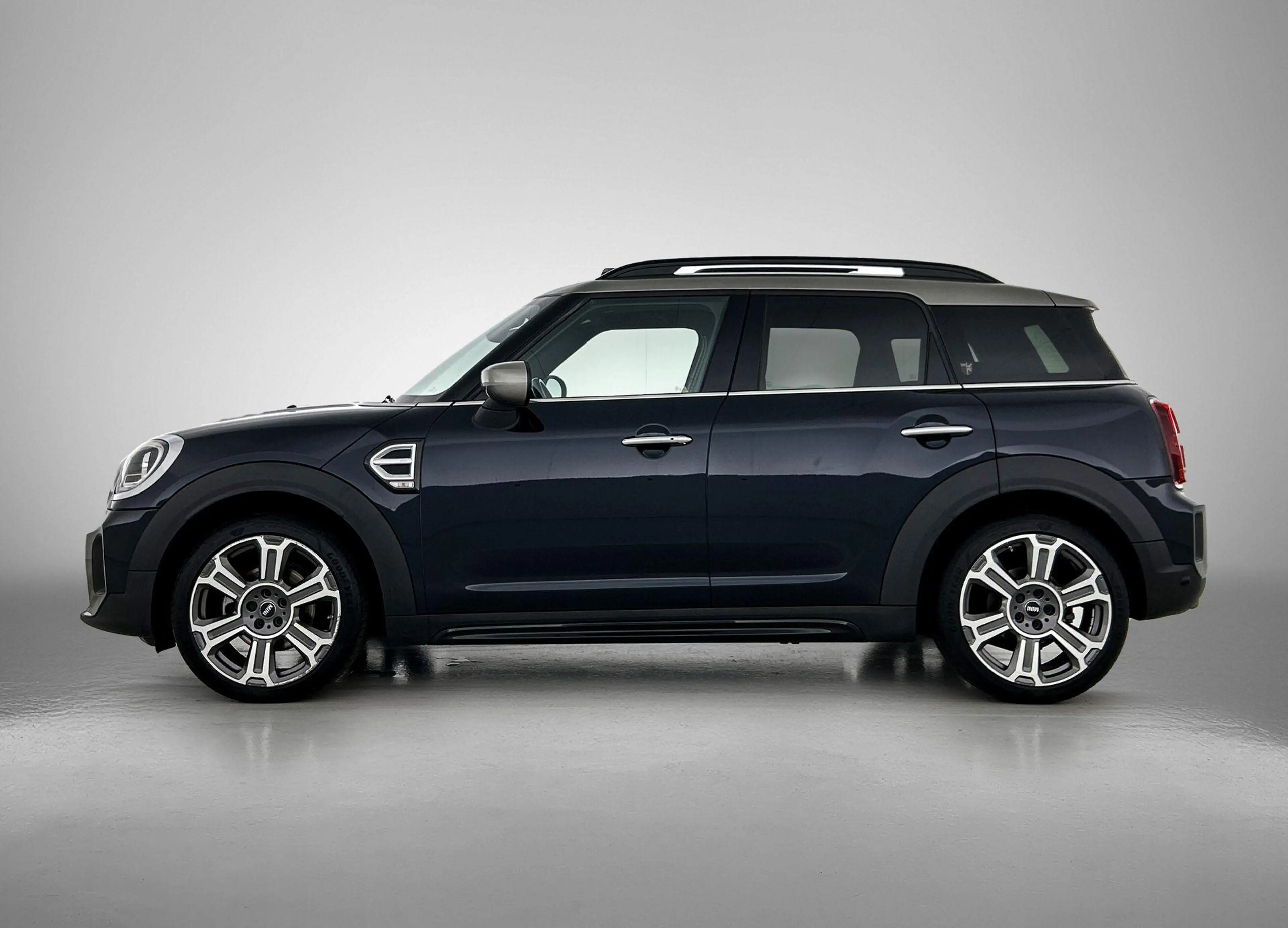MINI Cooper Countryman 1.5 MINI Yours | PANORAMADAK | LEER | CAMERA | NAV — photo 2
