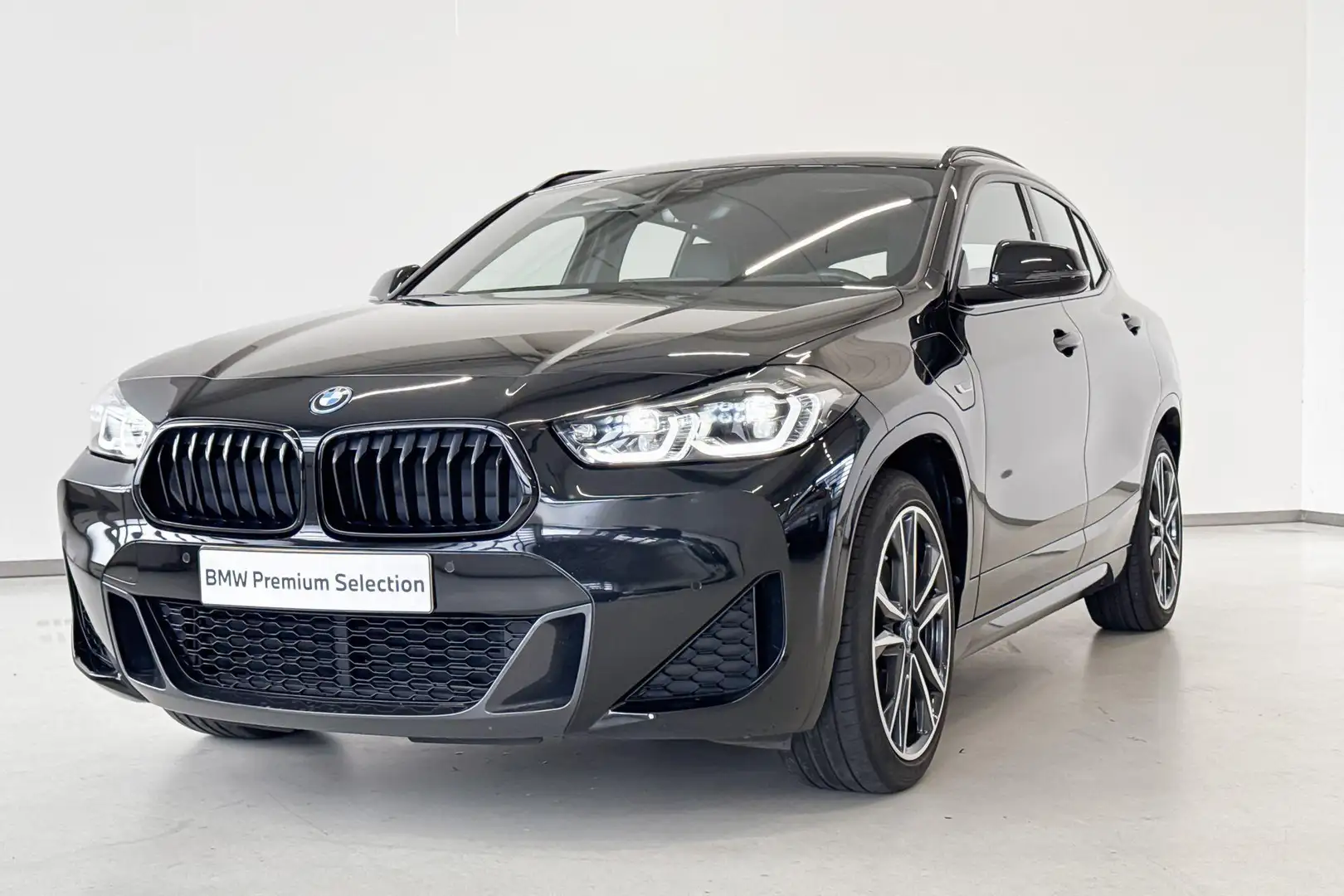 BMW X2 xDrive25e Business Edition Plus Zwart - 2