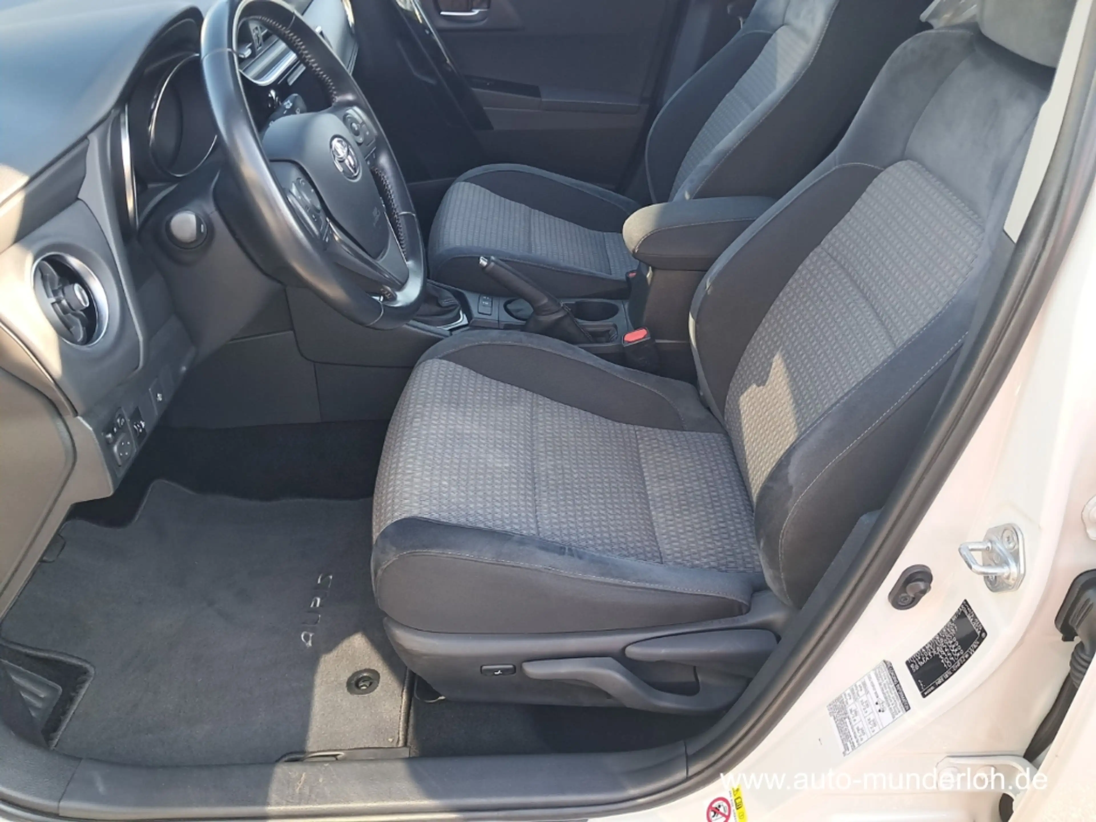 Toyota Auris 1.2 Turbo Team D    SITZHEIZUNG  KLIMAAUTOMATIK  R — photo 10