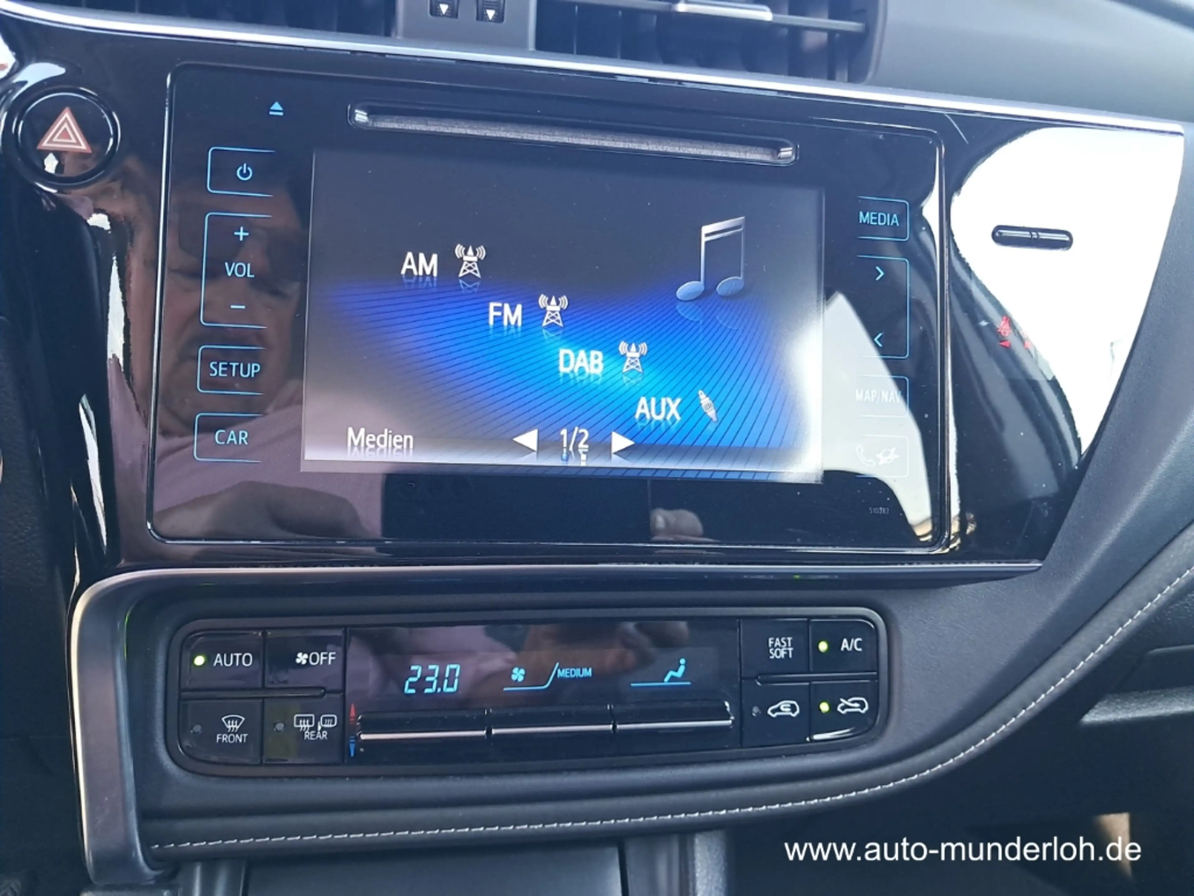 Toyota Auris 1.2 Turbo Team D    SITZHEIZUNG  KLIMAAUTOMATIK  R — photo 13