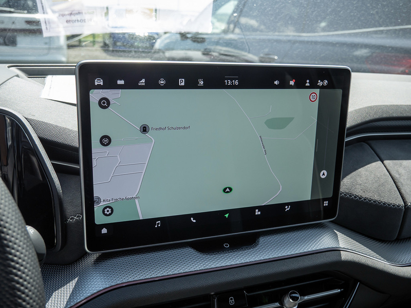 Skoda Kodiaq 1.5 TSI iV Sportline MATRIX-LED 360° — photo 8