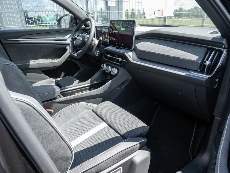 Skoda Kodiaq 1.5 TSI iV Sportline MATRIX-LED 360° — photo 2