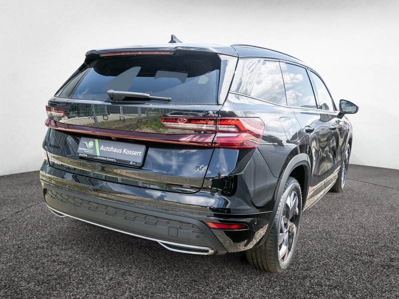Skoda Kodiaq 1.5 TSI iV Sportline MATRIX-LED 360° — photo 3