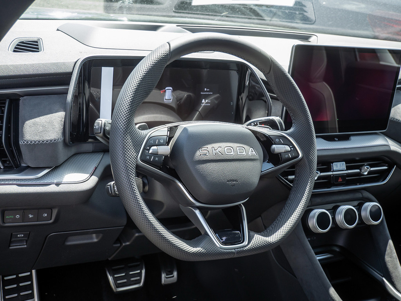 Skoda Kodiaq 1.5 TSI iV Sportline MATRIX-LED 360° — photo 7