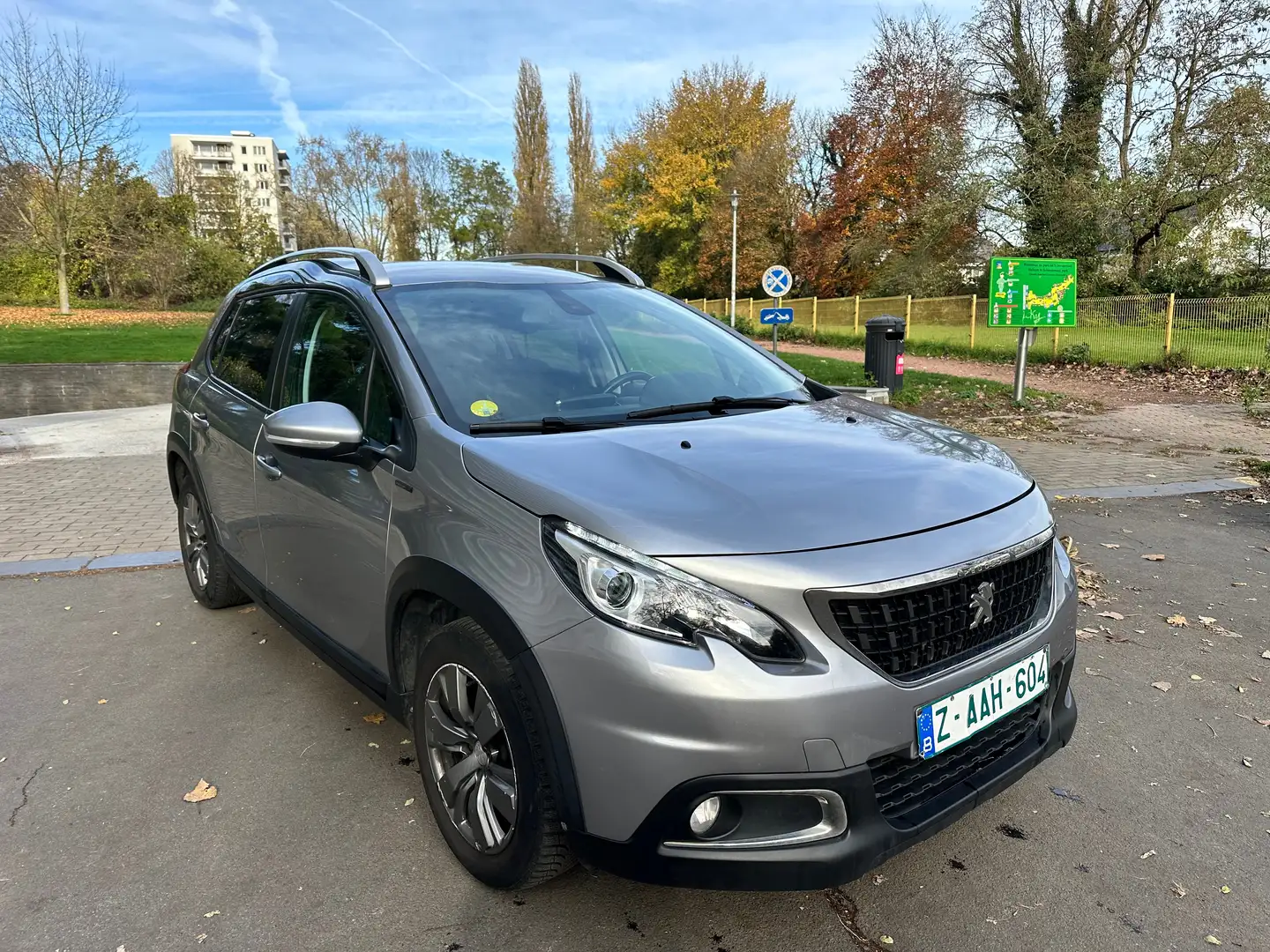 Peugeot 2008 2008 1.5 BlueHDi Gris - 1
