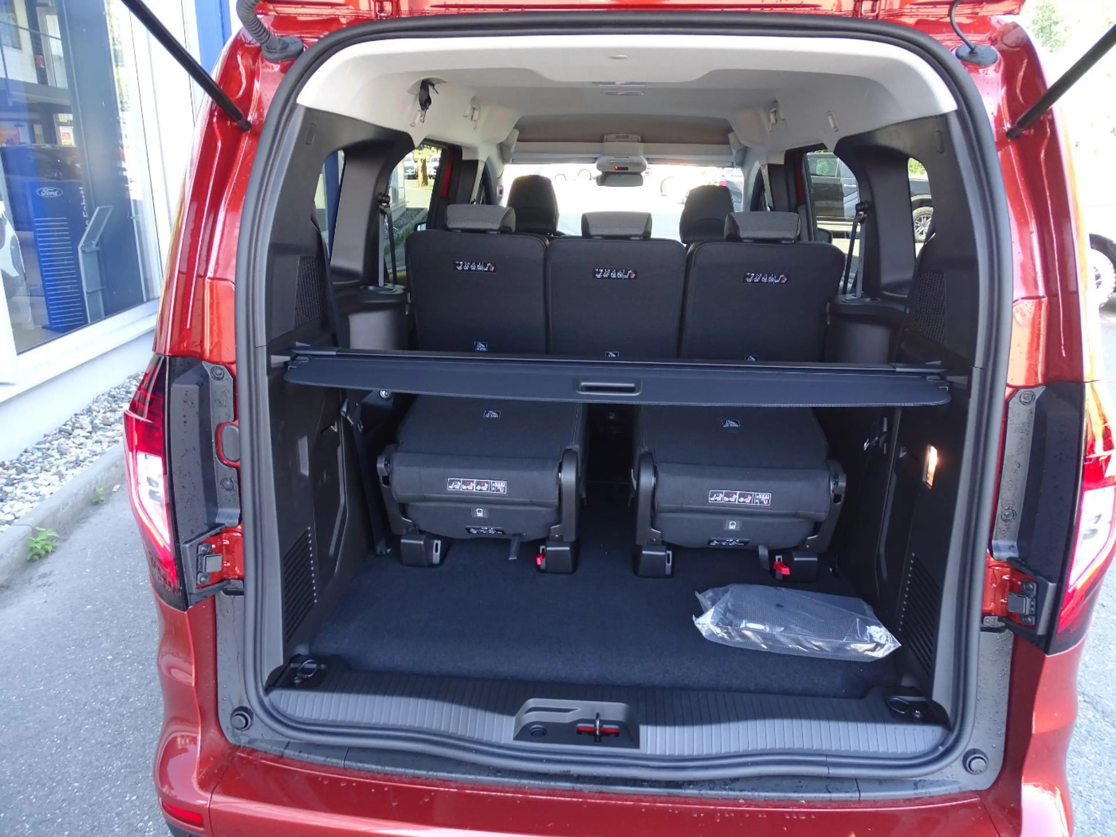 Nissan Townstar Kombi DIG-T 130 L2 Tekna Navi+SHZ+360 — photo 10